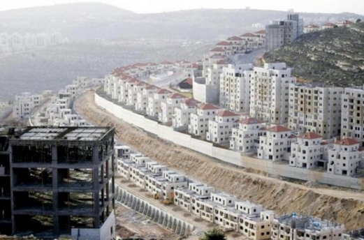  نائب فلسطيني: العدو يعمل على فرض خارطة استيطانية تهدد بمصادرة ثلثي الضفة