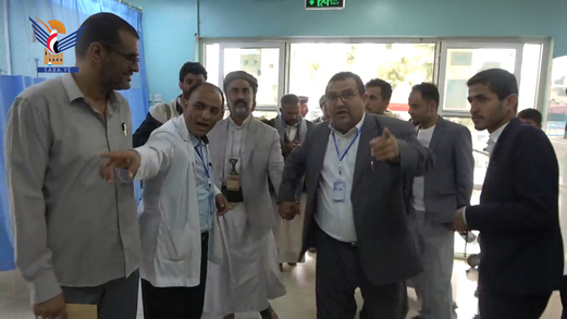 محافظ المحويت يتفقد الخدمات الطبية بالمستشفى الجمهوري