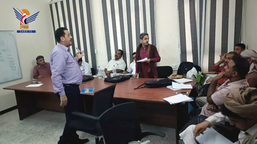 بدء دورة في مجال الأساليب الحديثة لإدارة الموارد البشرية بميناء الحديدة