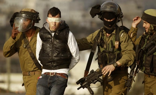 العدو الصهيوني يعتقل ستة فلسطينيين من القدس والخليل