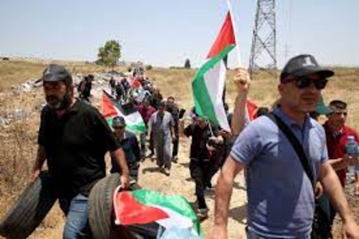 إصابة فلسطينيين خلال قمع العدو الصهيوني مسيرة بيت دجن بالضفة المحتلة