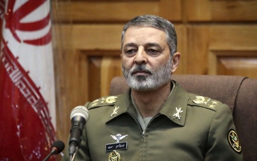 قائد الجيش الايراني يدعو الى استمرار تعزيز القوات البحرية لقدراتها