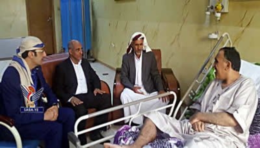 الجرموزي والحجري ومفتاح يطمئنون على صحة رئيس اتحاد الإعلاميين اليمنيين