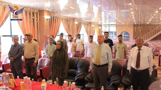 أحمد الأغبري يوقع كتاب “اليمن من الداخل- المكان شاهدا”