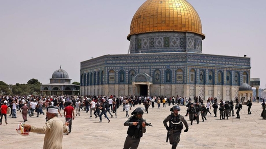 نائب فلسطيني يدعو لمواجهة مخطَّطات العدو الصهيوني ضد الأقصى