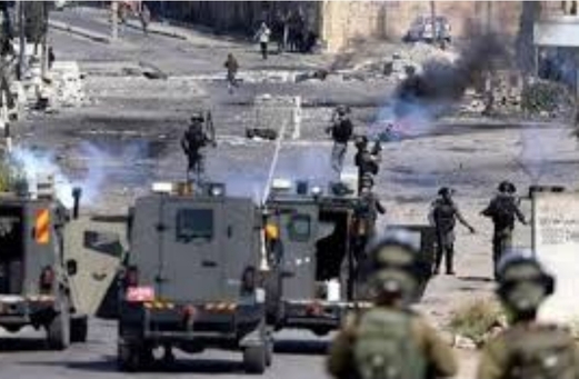 إصابة فتى فلسطيني برصاص العدو اثر مواجهات بالعروب واعتداءات للمستوطنين في كرمة