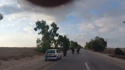 عودة مجاهدي “القسام” إلى غزة بسلام عقب سيطرتهم على قاعدة “رعيم” العسكرية
