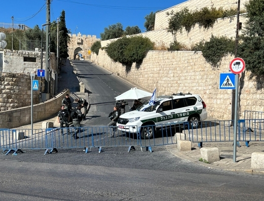 العدو الصهيوني يحول القدس إلى ثكنة عسكرية قبيل صلاة الجمعة