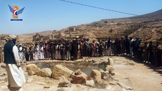 العدو الصهيوني يقصف مئات المواطنين في غزة خلال نزوحهم من منازلهم