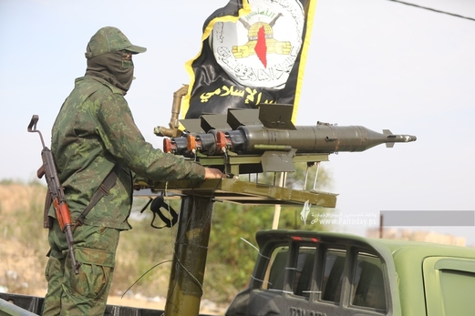 سرايا القدس تقصف تحشدات العدو الصهيوني في موقع “ناحل عوز”