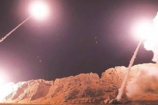 كتائب القسام تدك مستوطنات الجليل بـ30 صاروخـًا من جنوب لبنان