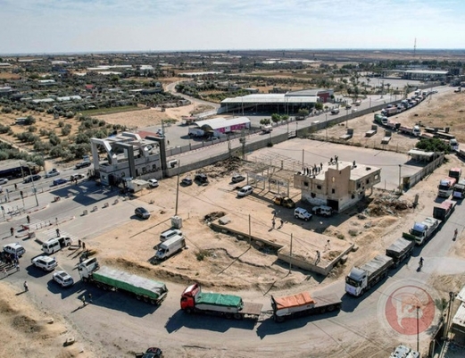 دخول دفعة جديدة من شاحنات المساعدات من مصر إلى غزة