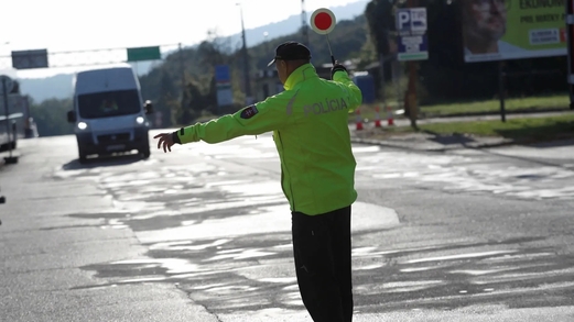 سلوفاكيا تعزّز مراقبة حدودها مع المجر لمكافحة الهجرة غير الشرعية