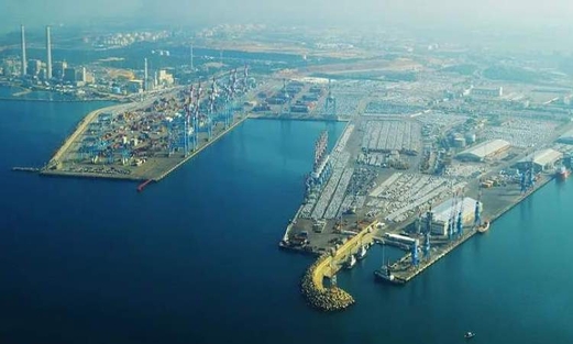 هجوم بطائرات مسيرة يستهدف إيلات وصفارات الإنذار تدوي