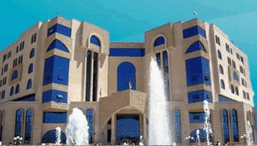الإعلام تدين استهداف العدوان لأحد كوادرها