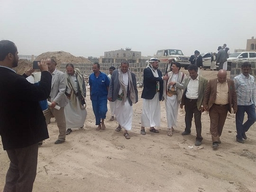 أمين العاصمة يتفقد مشروع إنشاء حديقة الشهيد الصماد في بني الحارث