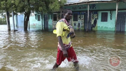 مقتل 50 شخصا ونزوح نحو  700 ألف جراء الفيضانات في الصومال