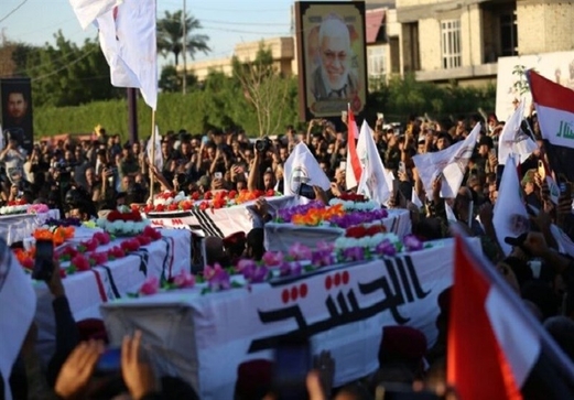 العراقيون يشيعون جثامين شهداء القصف الأمريكي في بغداد