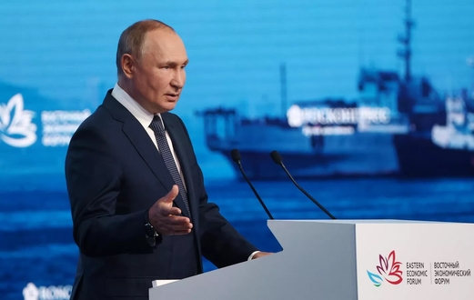 بوتين: عالم تكنولوجيا المستقبل يجب أن يكون متعدد الأقطاب