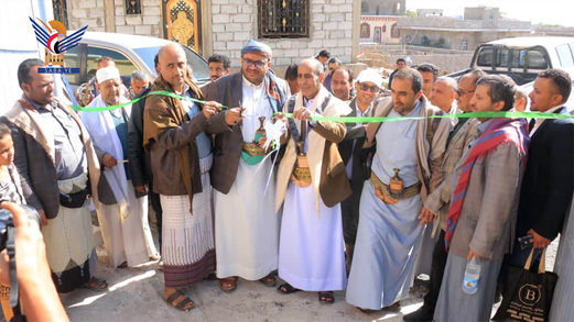 المساوى والكبسي يفتتحان مركزين لمحو الأمية وتعليم الكبار بمديرية التعزية