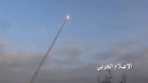إطلاق أربعة صواريخ زلزال 1 على تجمعات للمرتزقة بعسير