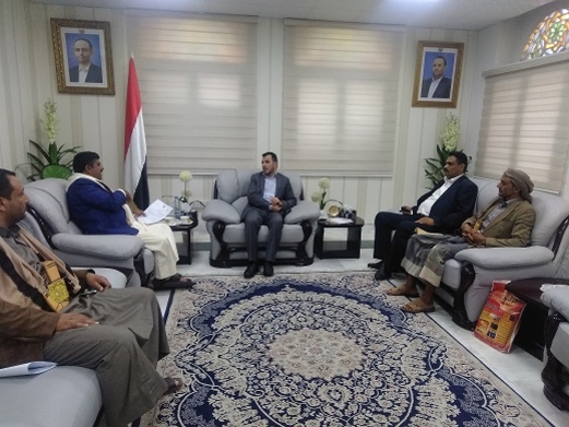 وزير الصحة يناقش الوضع الصحي بمحافظة مأرب