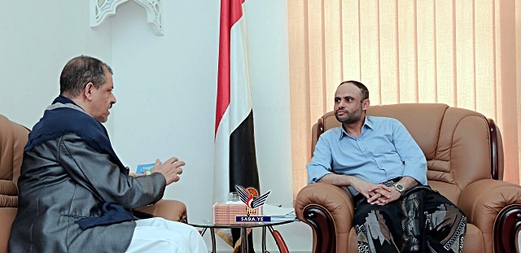 الرئيس المشاط يلتقي محافظ محافظة تعز