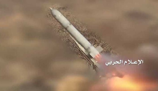 إطلاق أربعة صواريخ زلزال1 على تجمعات المرتزقة بعسير ونجران