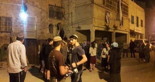 مستوطنون يهاجمون مساكن المواطنين الفلسطينيين شمال غرب أريحا