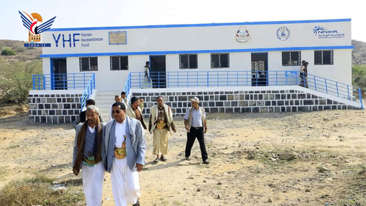 مكتب التربية بحجة يتسلم مشاريع تعليمية في مديرية بني قيس