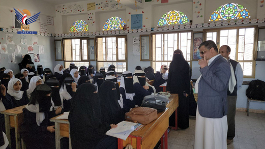 تفقد سير التعليم بمدرسة شملان في منطقة معين التعليمية بالأمانة