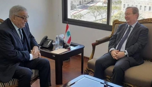 وزير الخارجية اللبناني يستدعى السفير البريطاني للاحتجاج