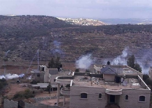 العدو الصهيوني يقتحم محيط مجمع فلسطين الطبي قرية دير نظام برام الله