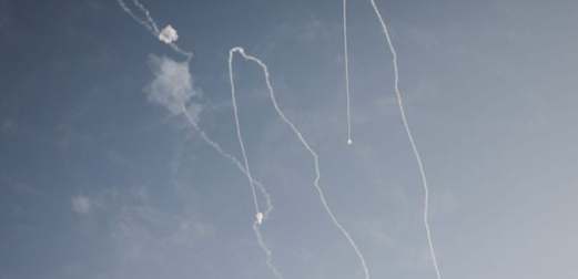 اعلام العدو: قتيل صهيوني وسبع اصابات بصواريخ أطلقت من لبنان