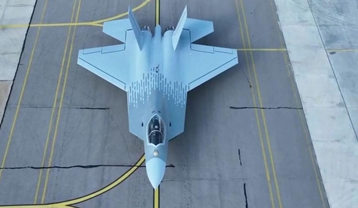 تركيا تعلن نجاح أول تحليق للطائرة المقاتلة “كان”