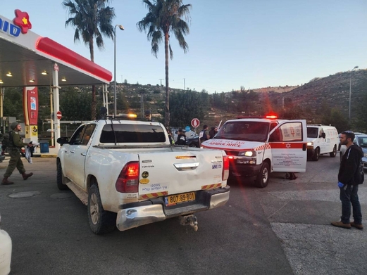 الميادين: منفذ العمليةً الفدائية جنوبي نابلس ضابط في الشرطة الفلسطينية