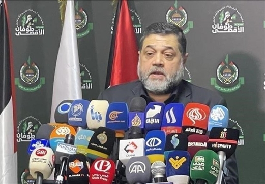 حمدان للعدو الصهيوني والأمريكي: ما لم يؤخذ بالميدان لن يؤخذ بمكائد السياسة