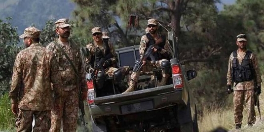 مقتل عشرة مسلحين في عمليتين منفصلتين في شمال غرب باكستان