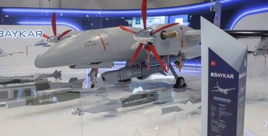 تركيا تزود جزر المالديف بـ ست طائرات هجومية مسيرة من طراز “بيرقدار”