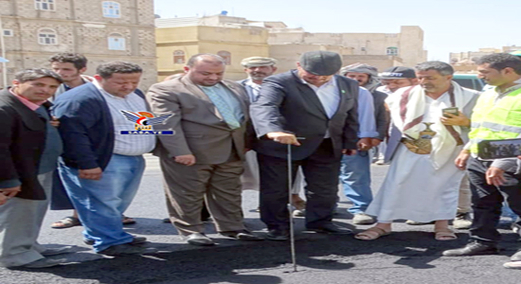 مقبولي وعُباد يتفقدان أعمال سفلتة ضفاف السائلة الشمالية في ببني الحارث