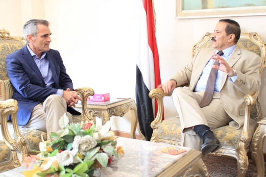 شرف يناقش مع الممثل المقيم للجنة الصليب الأحمر مكانية الدعم اللوجيستي لاستقدام شحنات طبية ذات احتياج عاجل