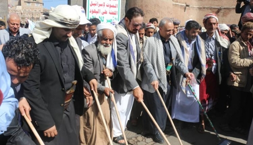 الجنيد وعباد يدشنا حملة النظافة الشاملة 12 /12 بكافة مديريات أمانة العاصمة