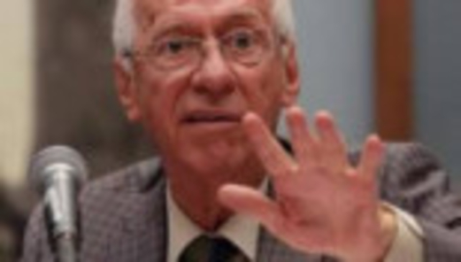 استقالة سفير مكسيكي ظهر في تسجيل وهو يحاول سرقة كتاب كازانوفا