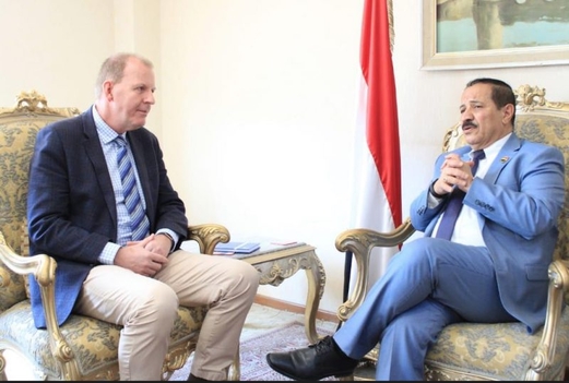 وزير الخارجية يؤكد على ضرورة دعم جهود العمل الإنساني في اليمن