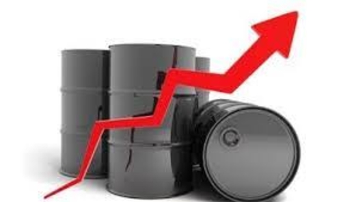 النفط يرتفع بدعم من آمال تخفيضات في الإمدادات