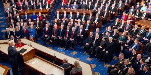 الكونغرس الأمريكي يصدّق على قرار يحد من صلاحيات ترامب