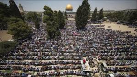 فتح المسجد الأقصى أمام المصلين بعد عيد الفطر