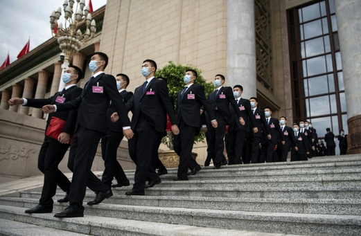 دبلوماسية الصين في عصر كورونا: منقذ عالمي أم “ذئب محارب”؟