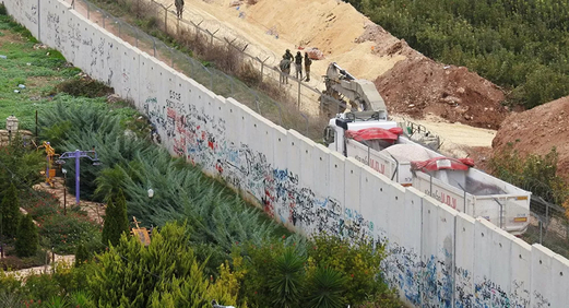 العدو الصهيوني يجدد خروقاته لاراضي واجواء لبنان في ذكرى تحرير جنوبه 