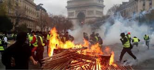 تواصل الاضطرابات في منيابوليس وحاكم مينيسوتا يستدعي الحرس الوطني